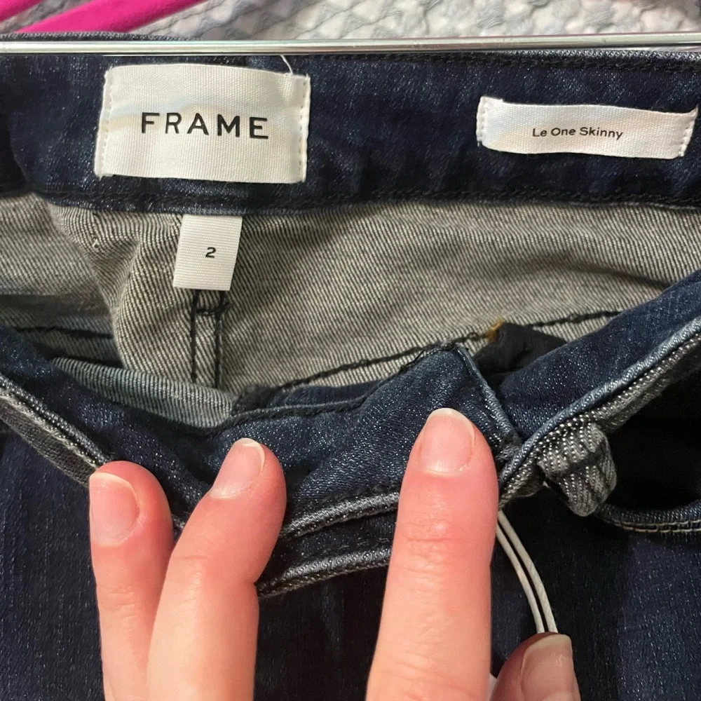 NWT FRAME Le One Skinny Fit Mid Rise Teller 2 Tone Blue & Black Denim - Picture 5 of 10